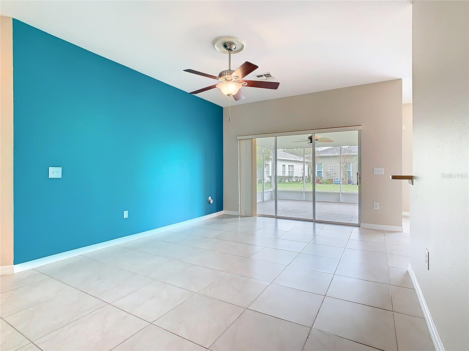 Image 17 of 56 For 253 Lake Cassidy Drive