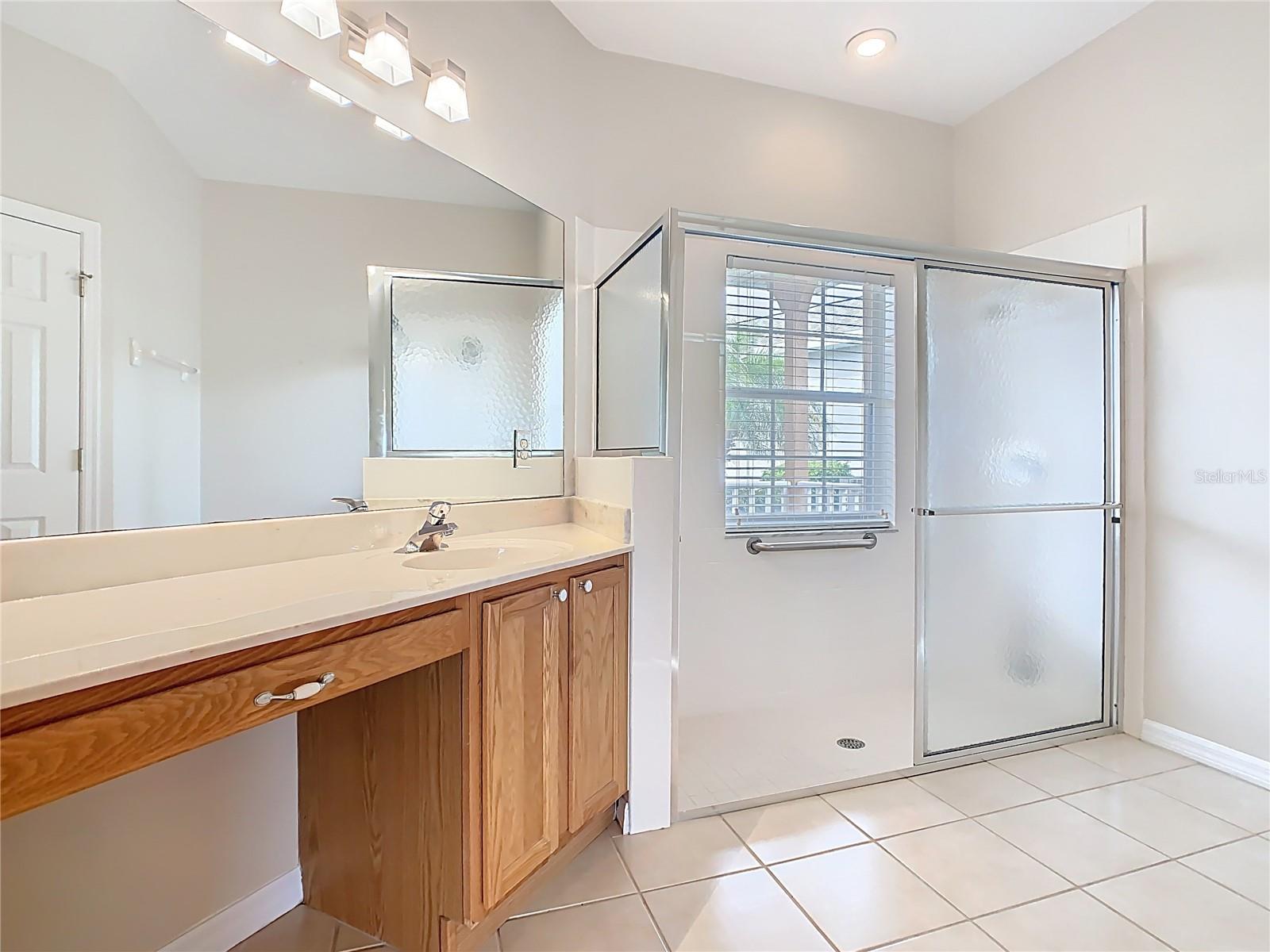 Image 34 of 56 For 253 Lake Cassidy Drive