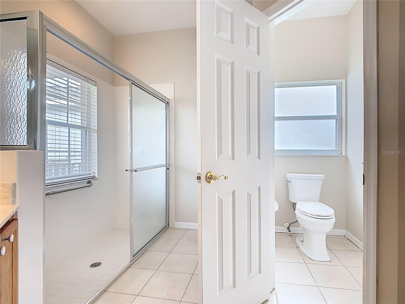 Image 35 of 56 For 253 Lake Cassidy Drive