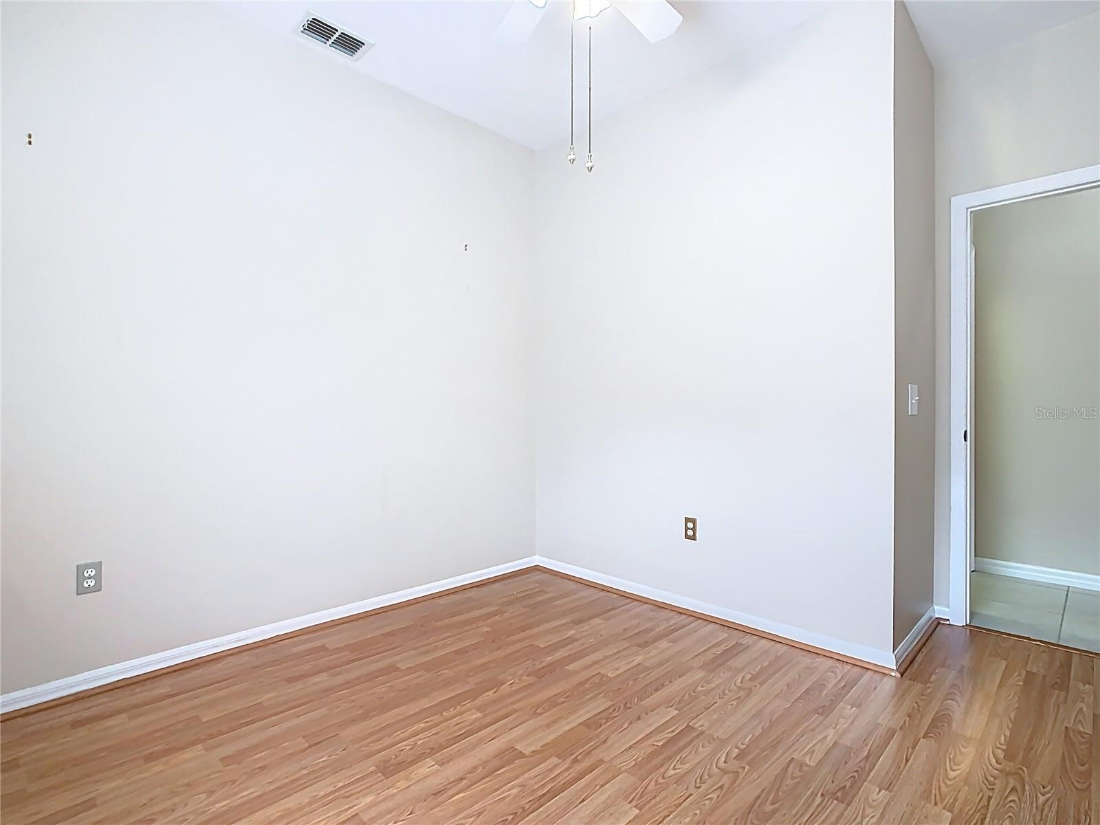 Image 39 of 56 For 253 Lake Cassidy Drive