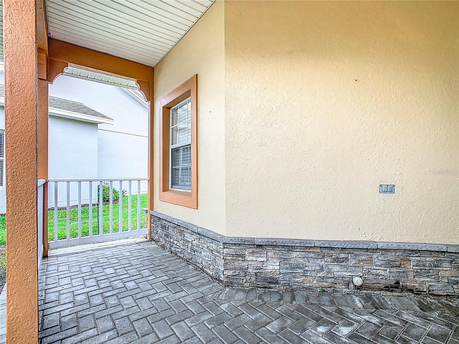 Image 4 of 56 For 253 Lake Cassidy Drive
