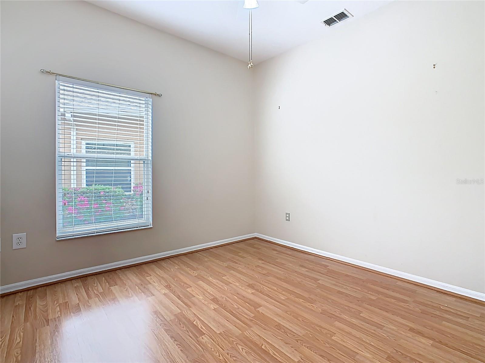 Image 40 of 56 For 253 Lake Cassidy Drive