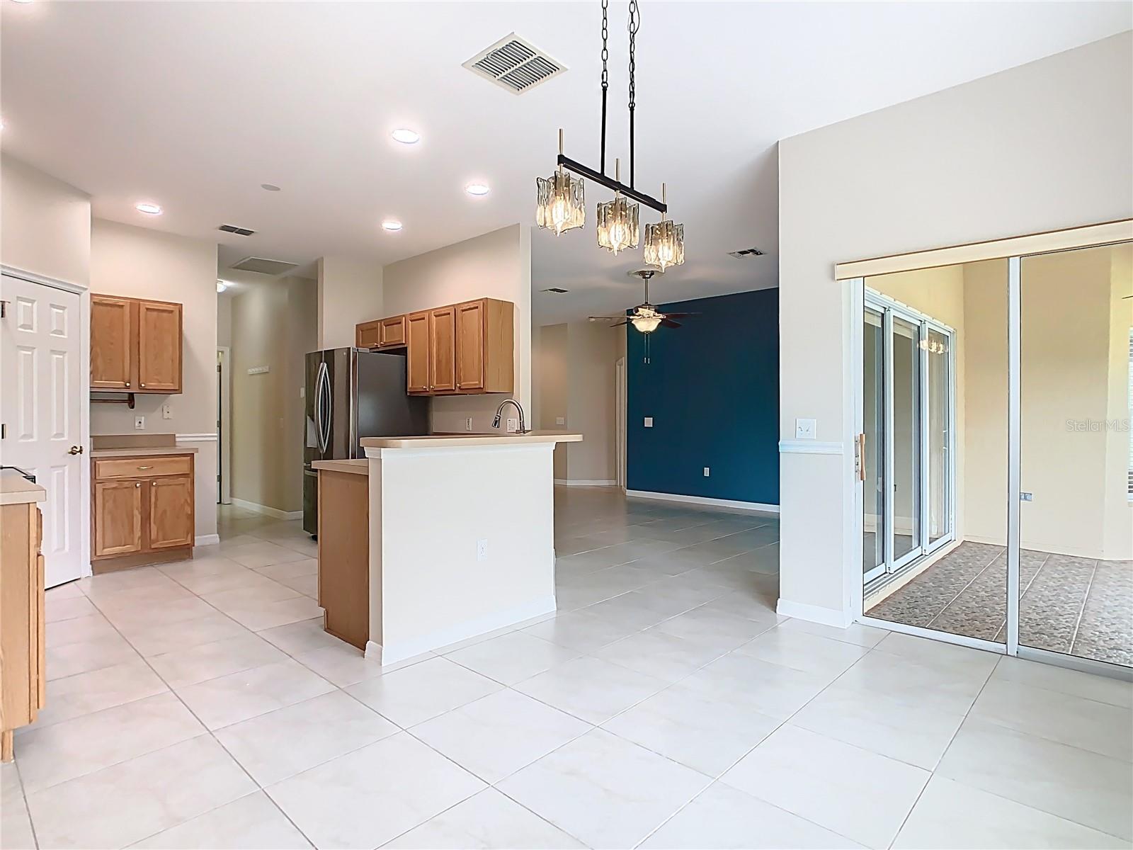 Image 41 of 56 For 253 Lake Cassidy Drive