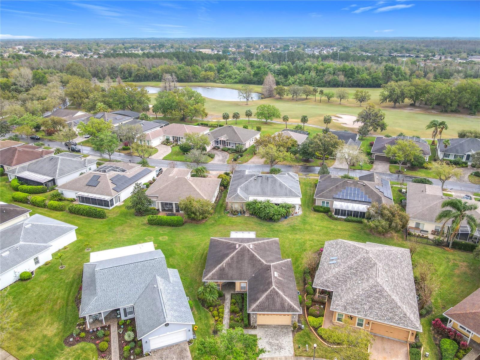 Image 6 of 56 For 253 Lake Cassidy Drive