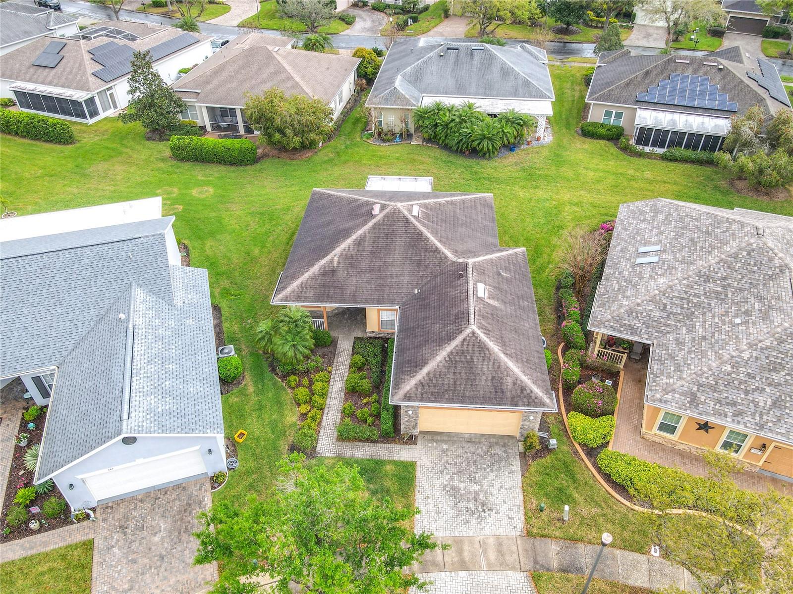 Image 8 of 56 For 253 Lake Cassidy Drive