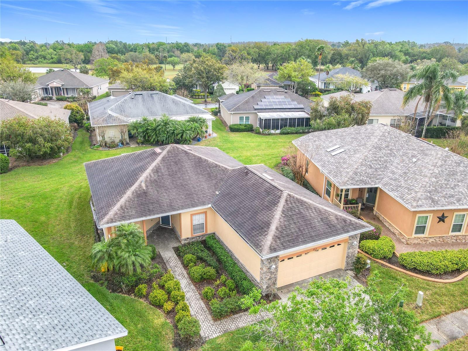 Image 9 of 56 For 253 Lake Cassidy Drive