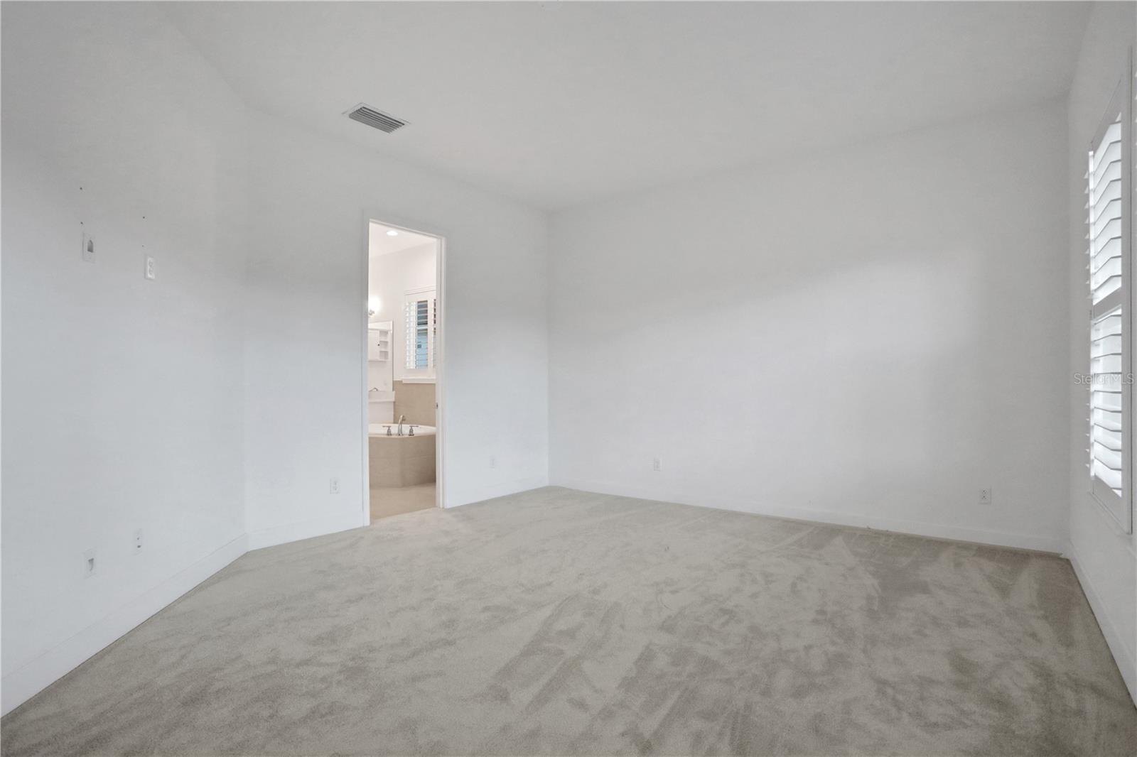 Image 16 of 58 For 6239 Woodhaven Village Drive