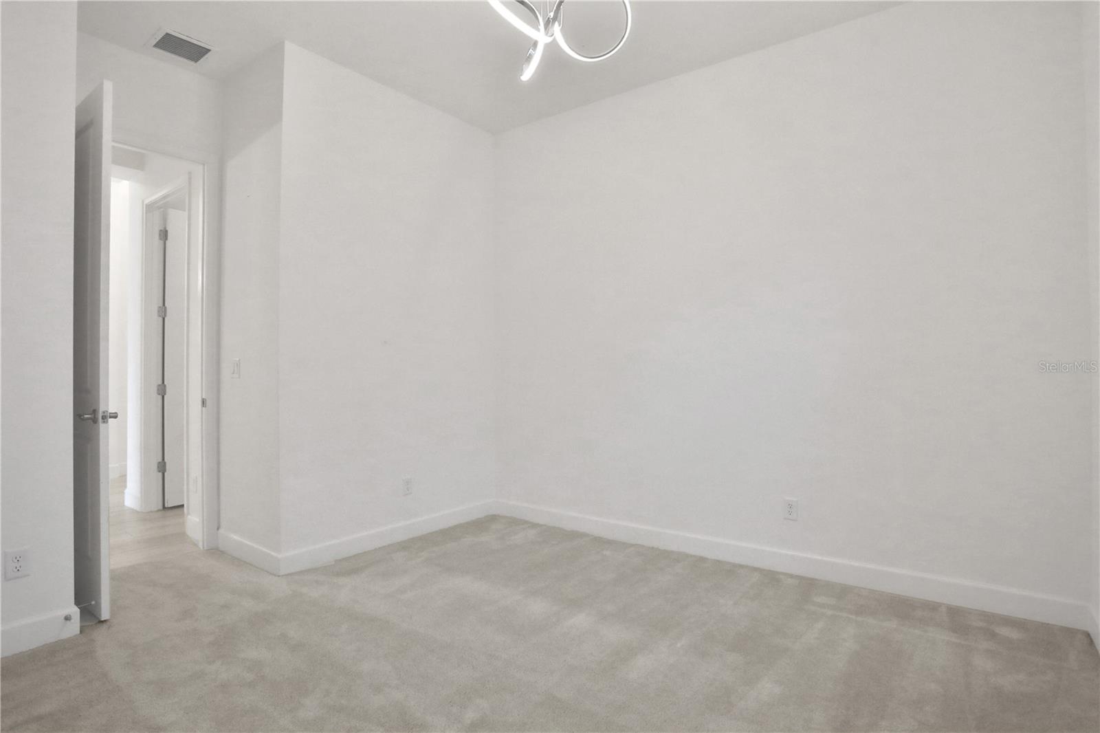 Image 37 of 58 For 6239 Woodhaven Village Drive