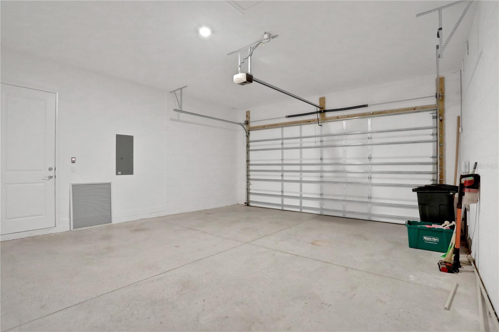 Image 43 of 58 For 6239 Woodhaven Village Drive