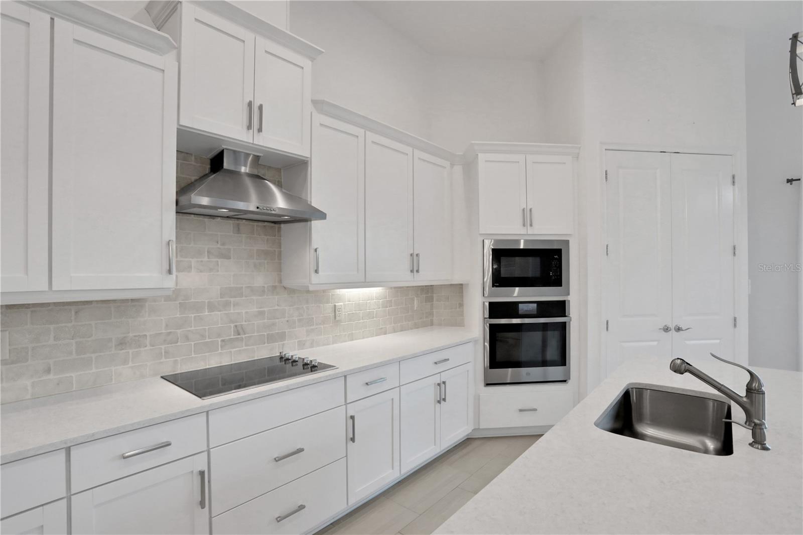 Image 8 of 58 For 6239 Woodhaven Village Drive