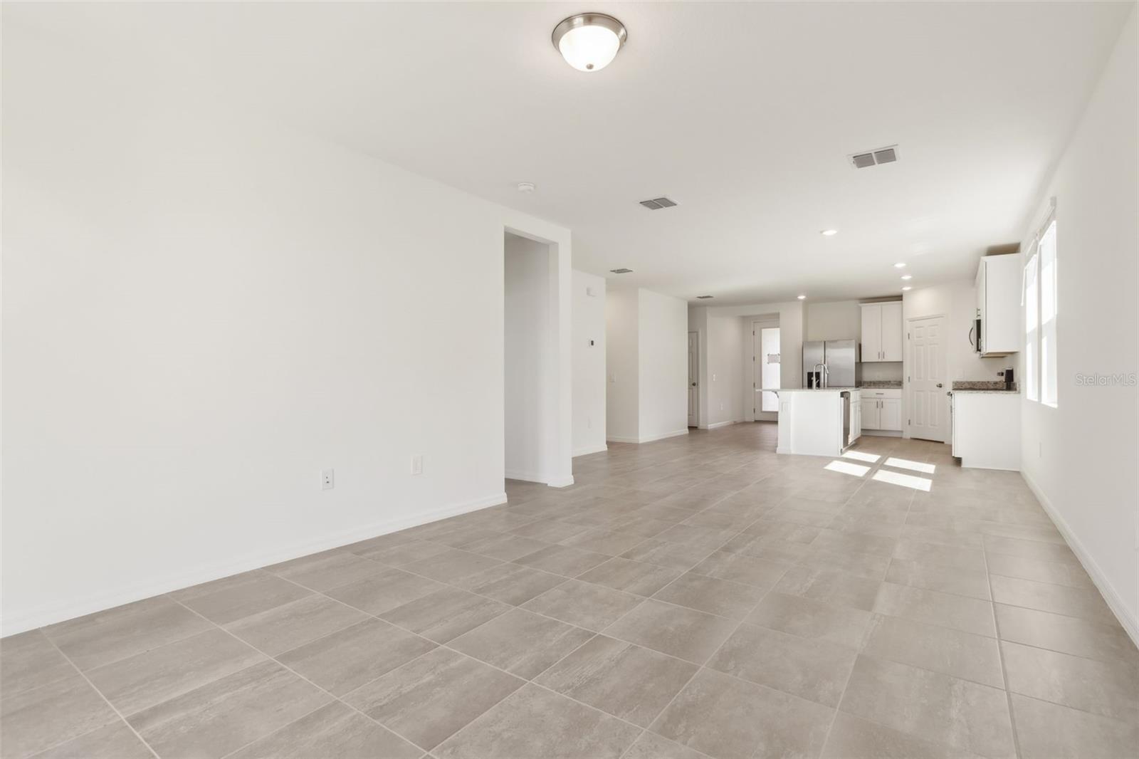 Image 11 of 38 For 317 Castle Drive