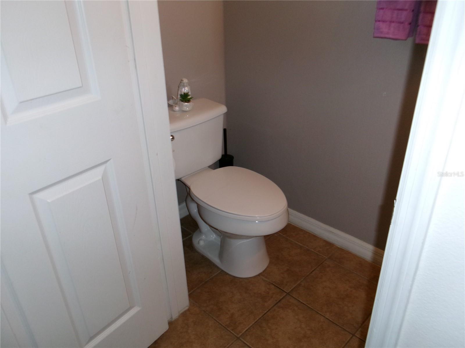 Image 4 of 26 For 1285 South Beach Circle Circle