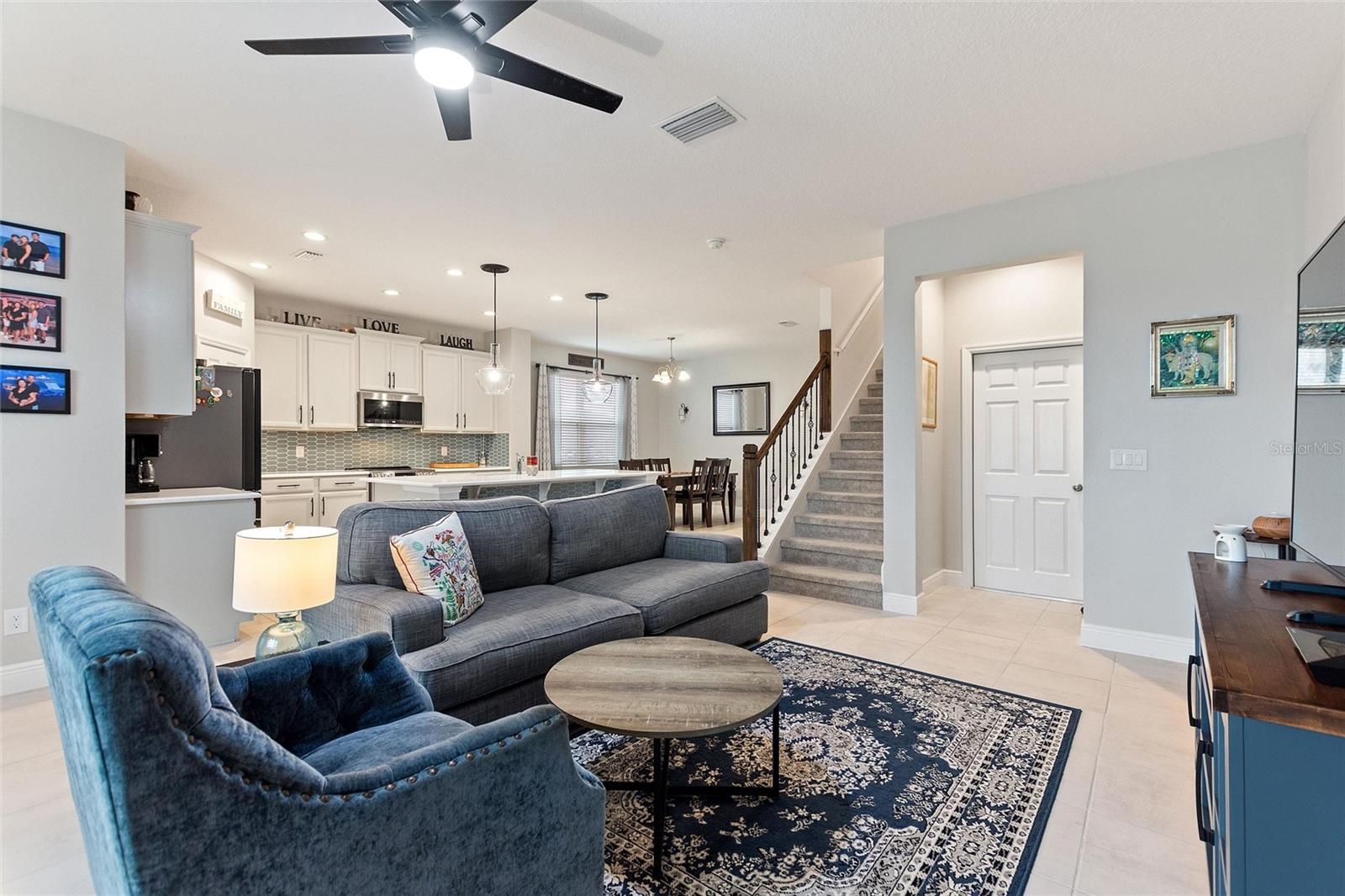 Image 11 of 68 For 5645 Camilla Street