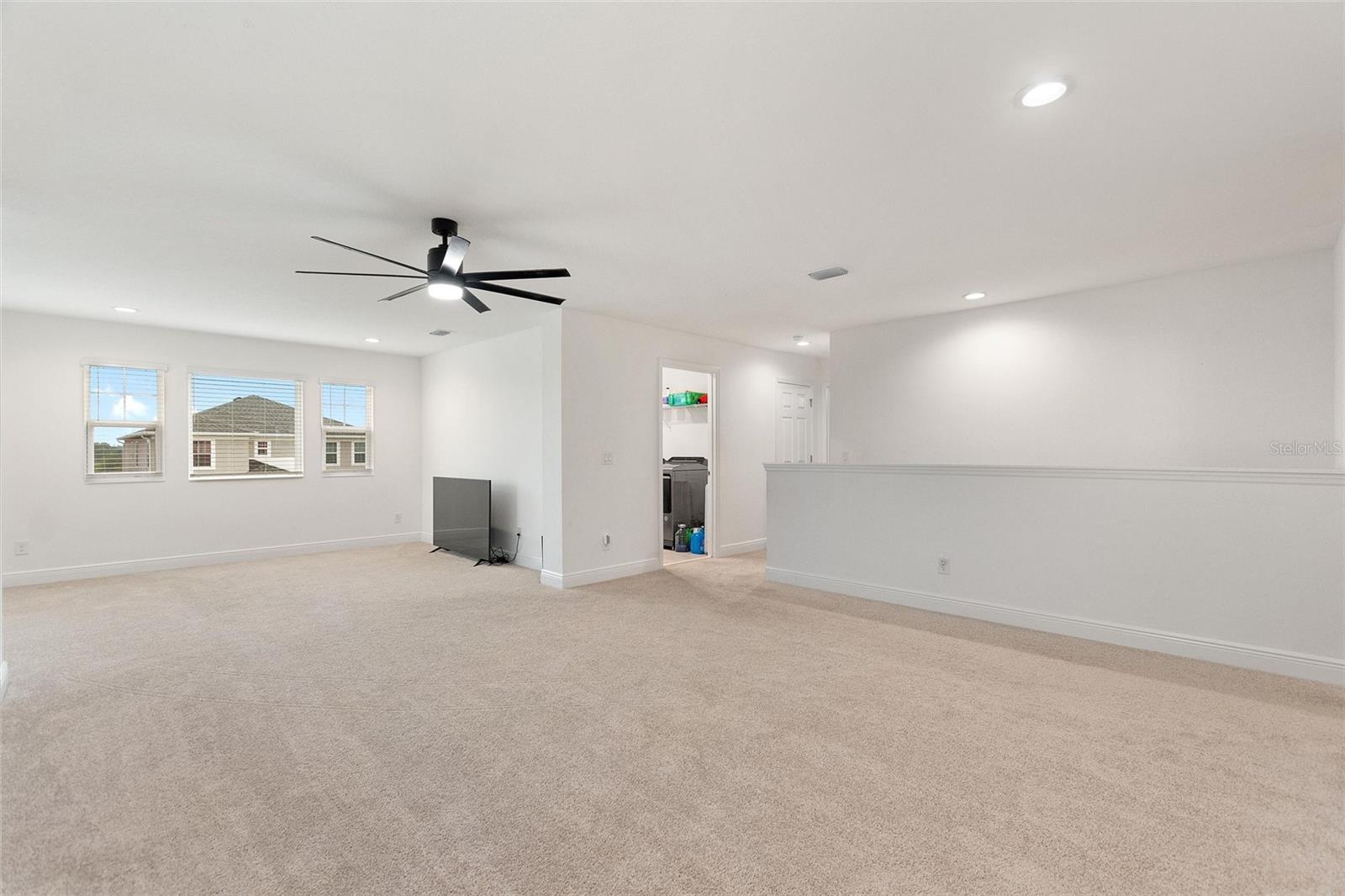 Image 31 of 68 For 5645 Camilla Street