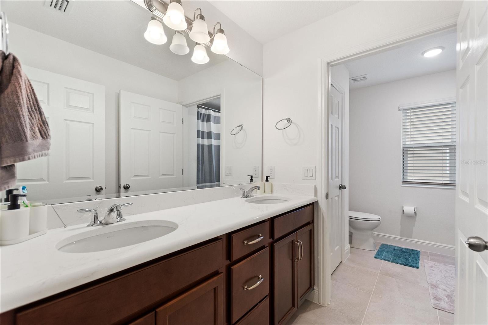 Image 39 of 68 For 5645 Camilla Street