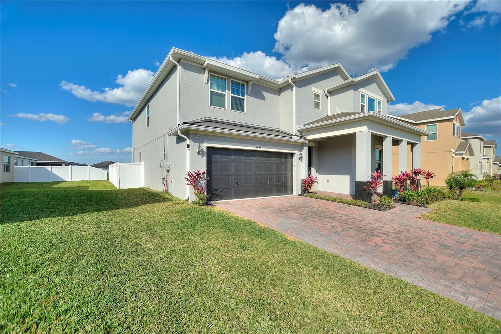 Image 4 of 68 For 5645 Camilla Street