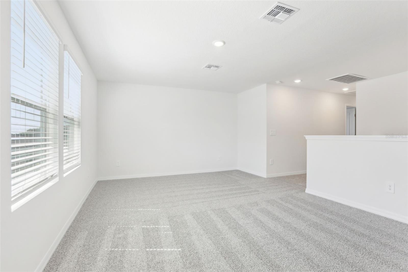 Image 12 of 31 For 2098 Rosewood Drive
