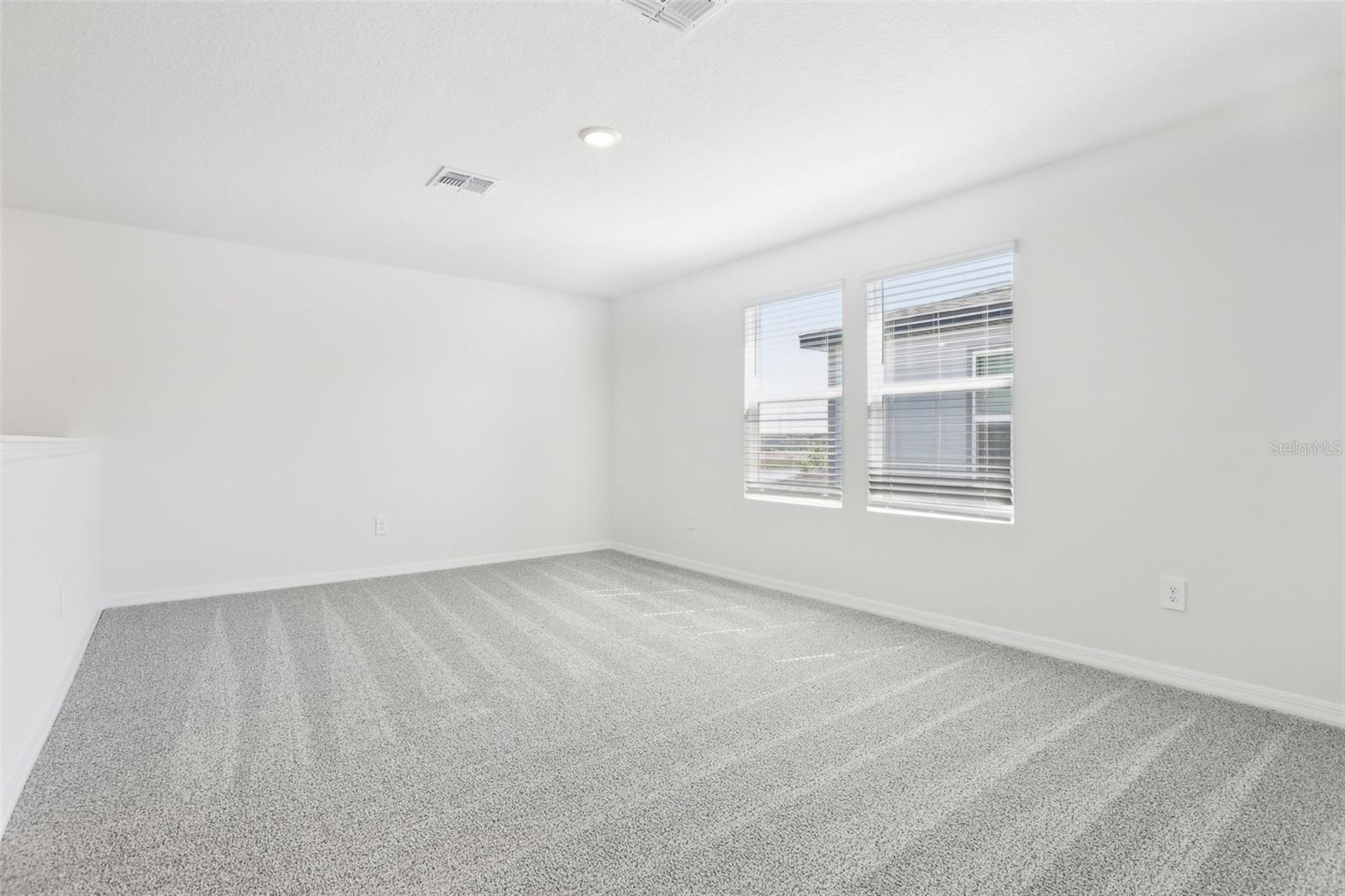 Image 23 of 31 For 2098 Rosewood Drive