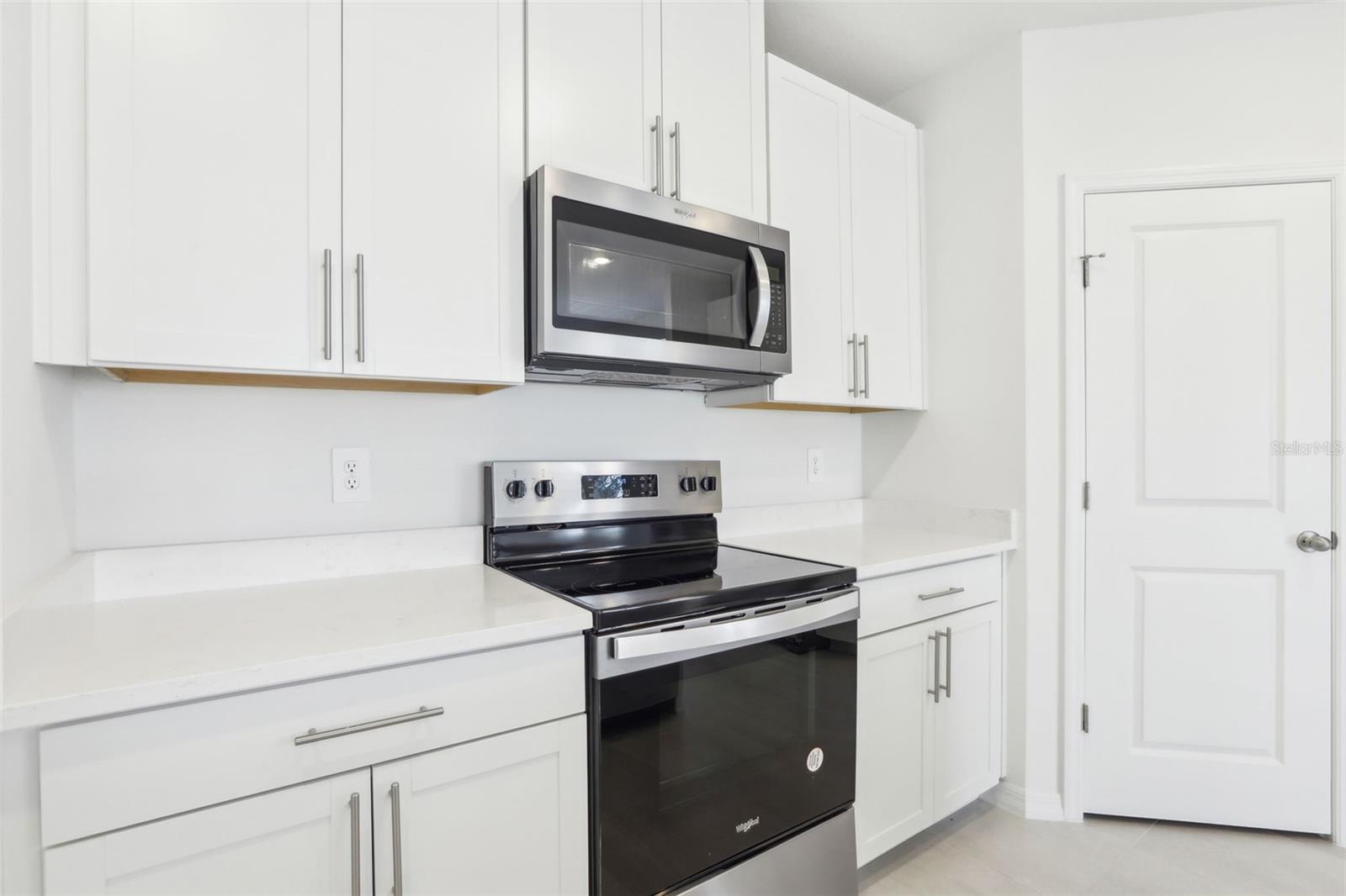 Image 3 of 31 For 2098 Rosewood Drive