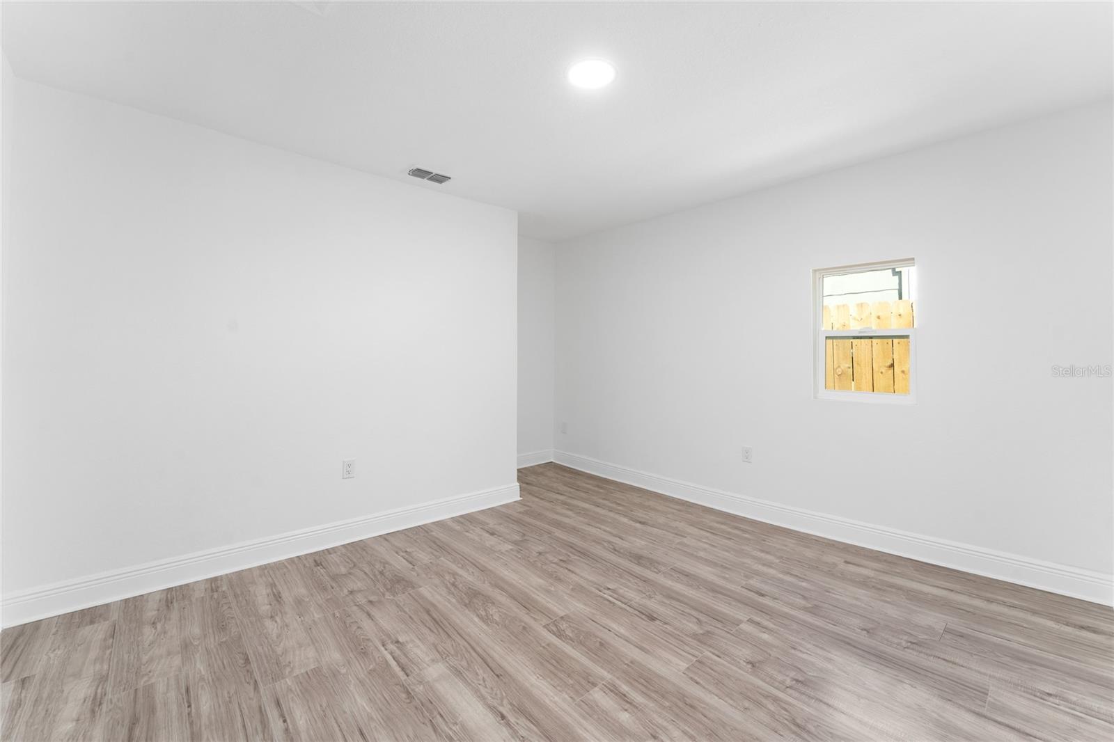 Image 20 of 29 For 1563 Immocalee Street