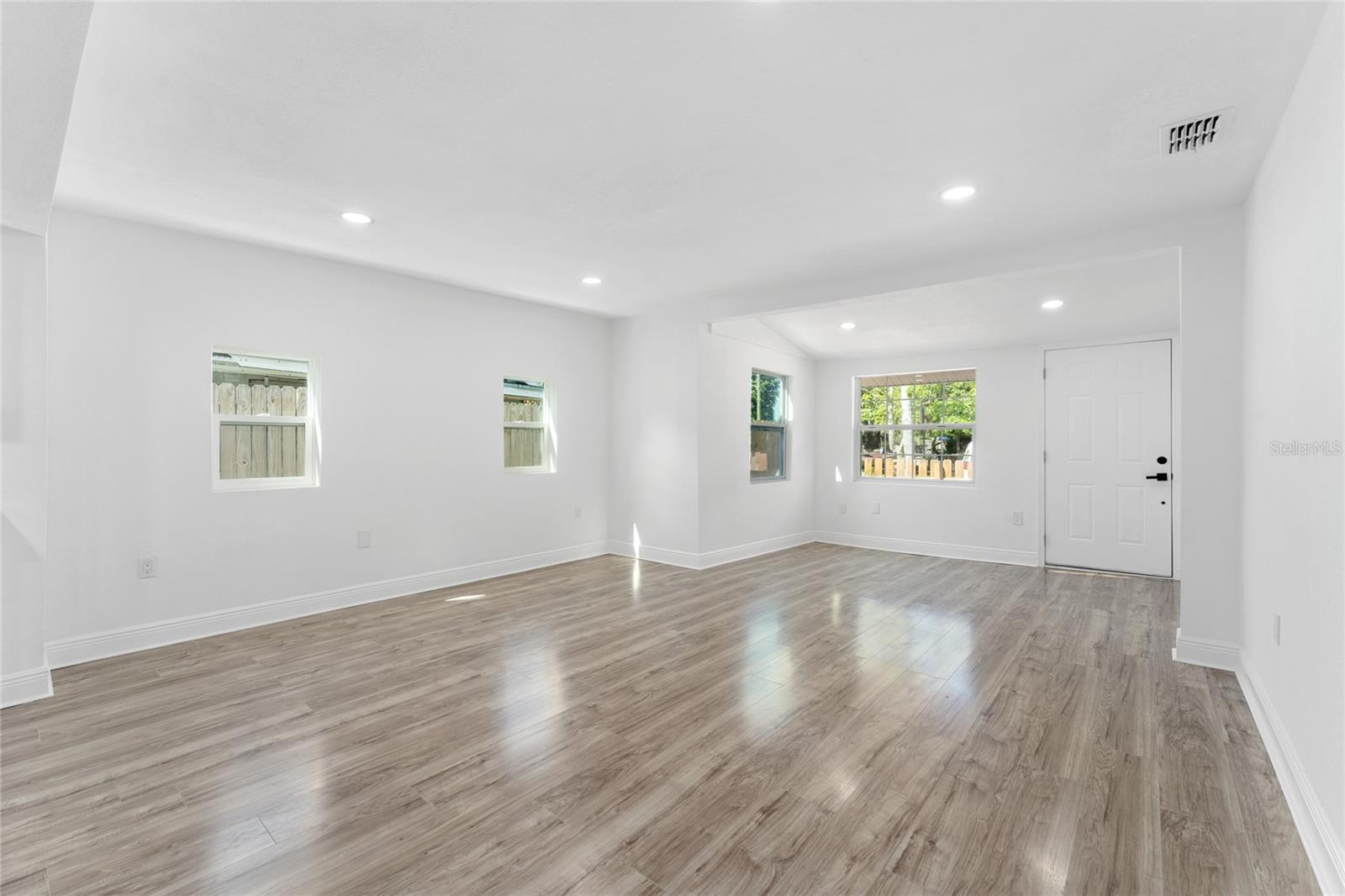Image 8 of 29 For 1563 Immocalee Street