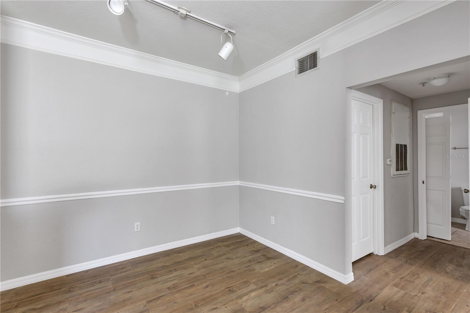 Image 16 of 34 For 3398 Greenwich Village Boulevard 104