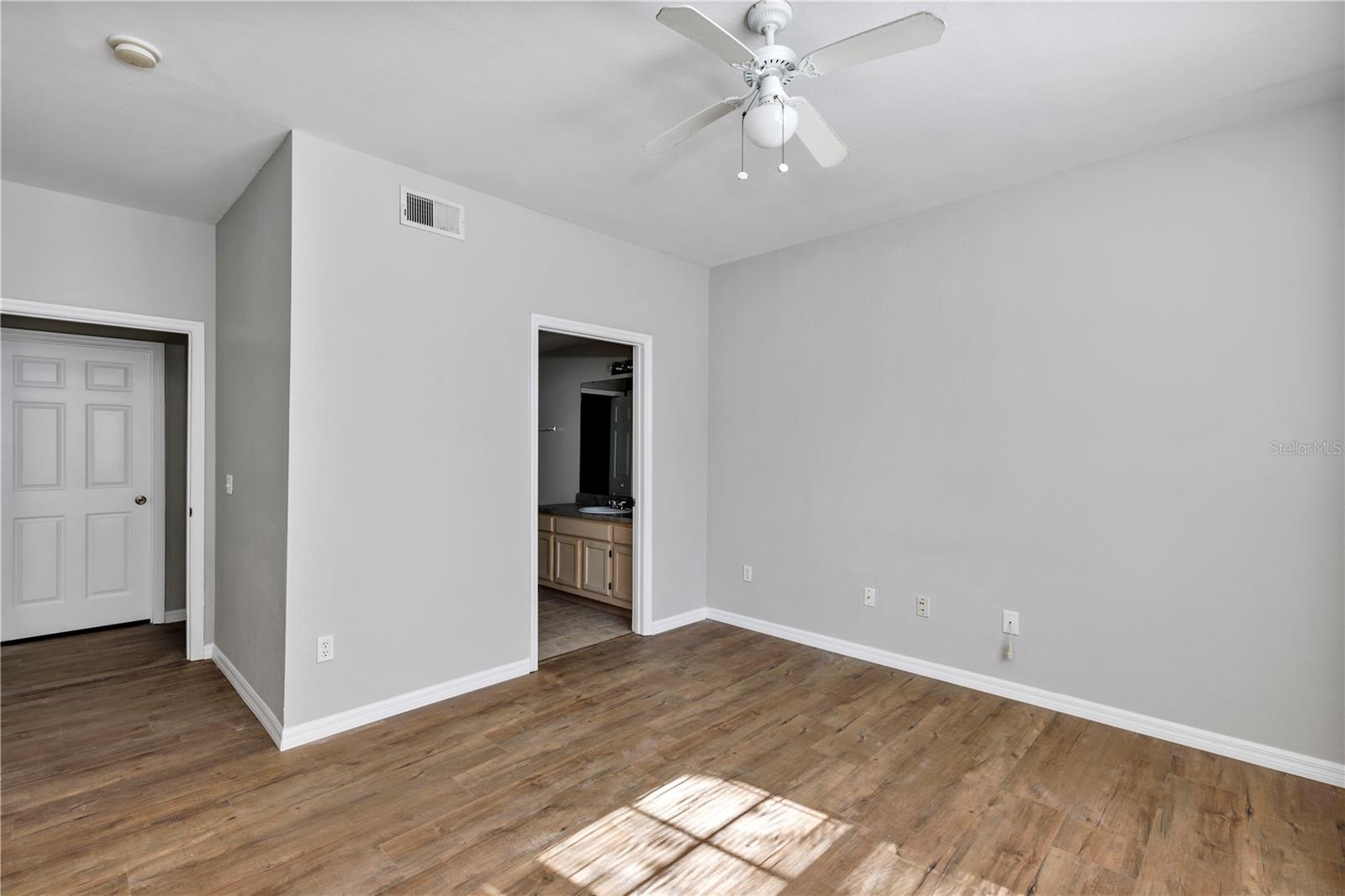 Image 8 of 34 For 3398 Greenwich Village Boulevard 104
