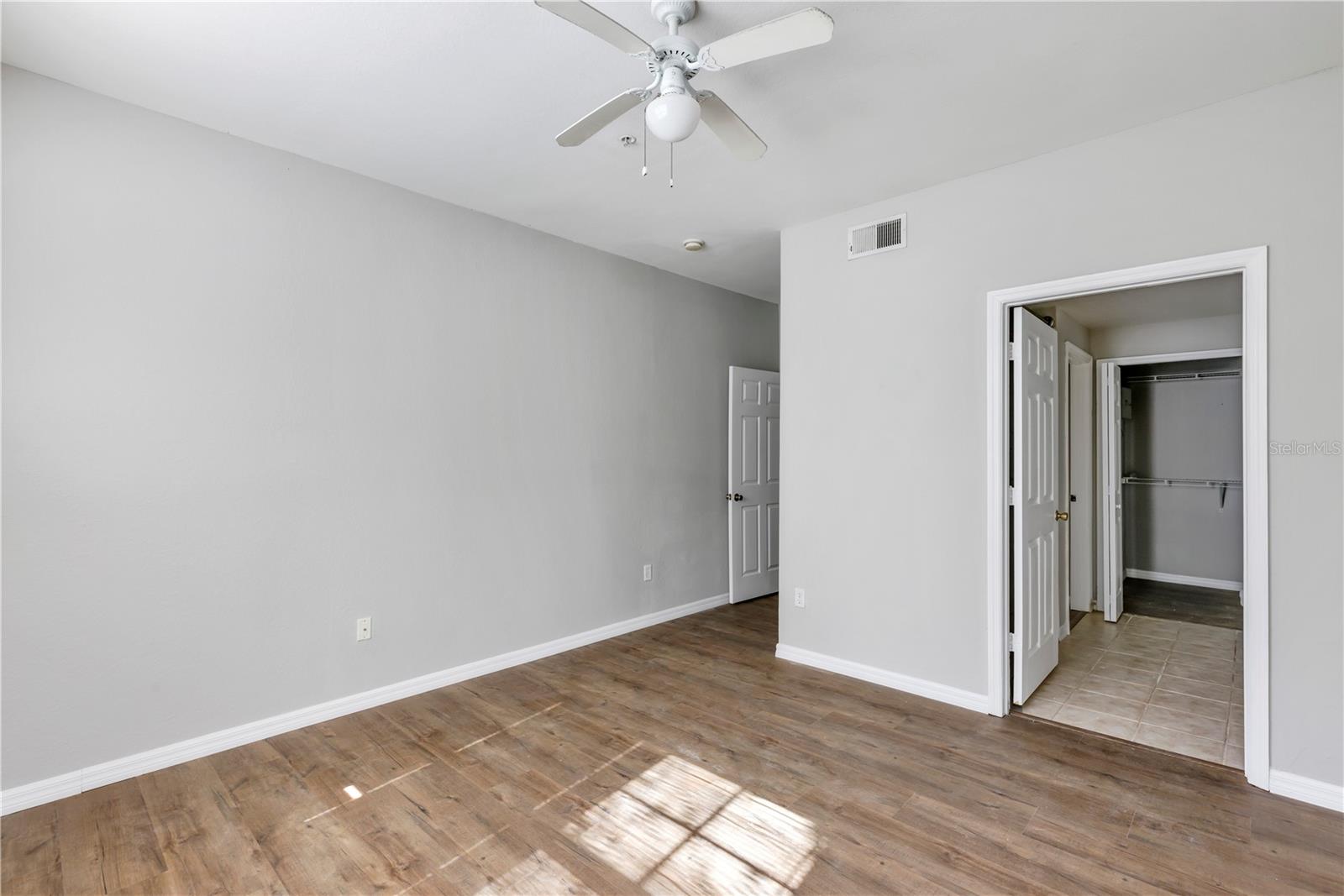Image 9 of 34 For 3398 Greenwich Village Boulevard 104