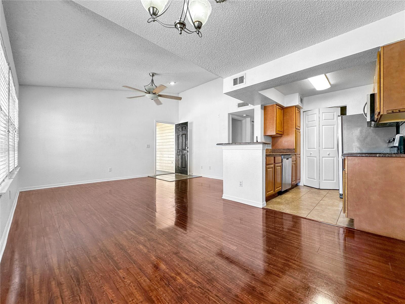 Image 7 of 14 For 1033 Hiawassee Road 2628