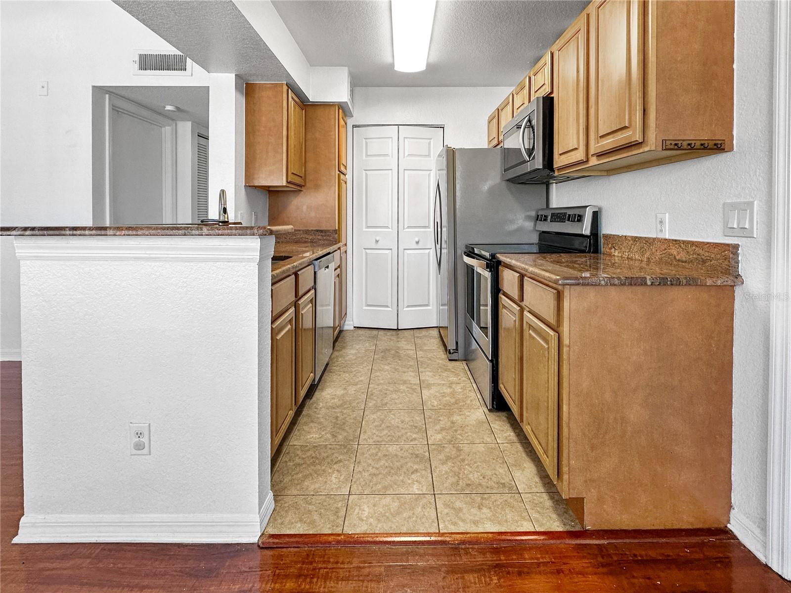 Image 9 of 14 For 1033 Hiawassee Road 2628