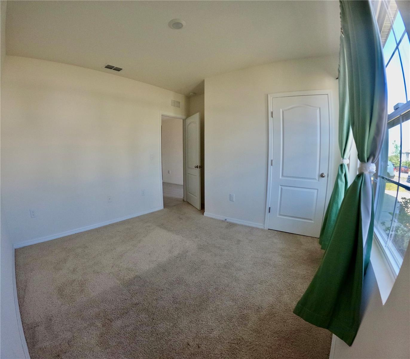Image 11 of 46 For 992 Serchio Street