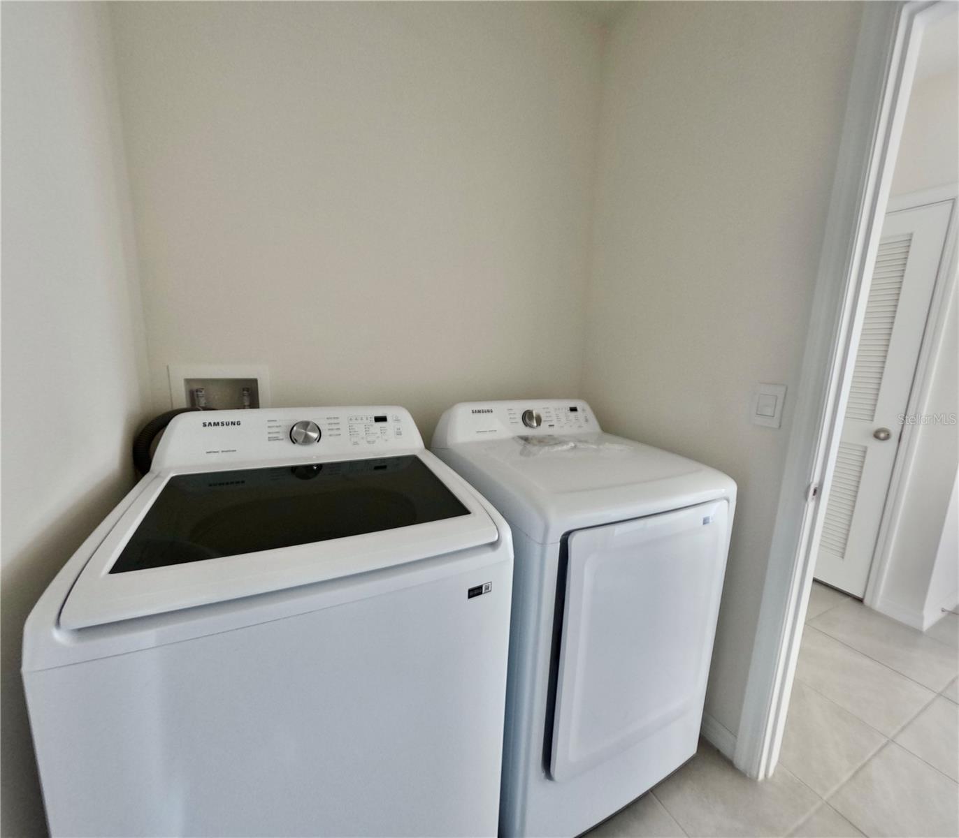 Image 19 of 46 For 992 Serchio Street