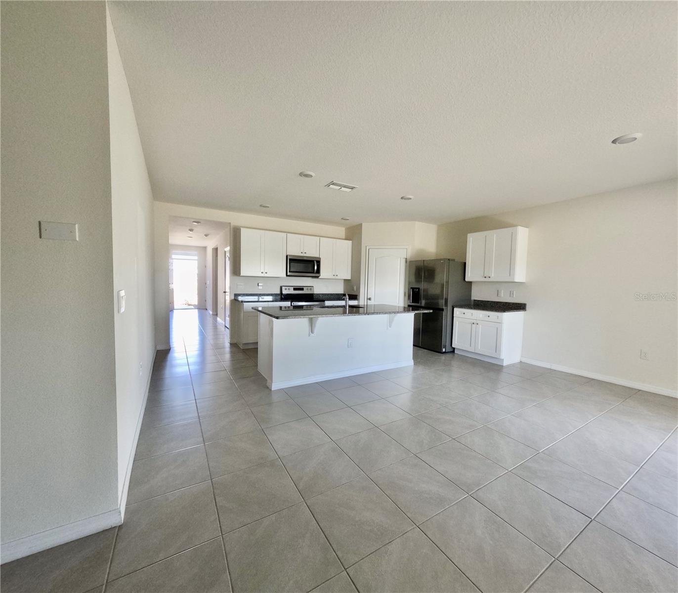 Image 27 of 46 For 992 Serchio Street
