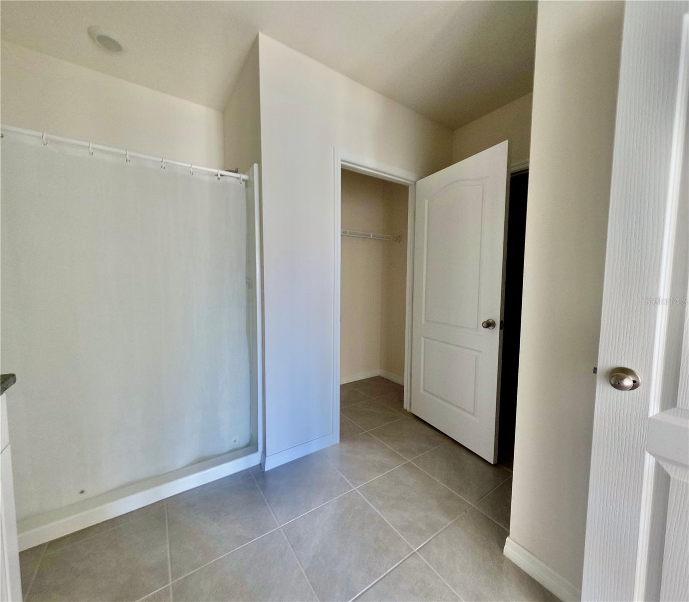 Image 31 of 46 For 992 Serchio Street