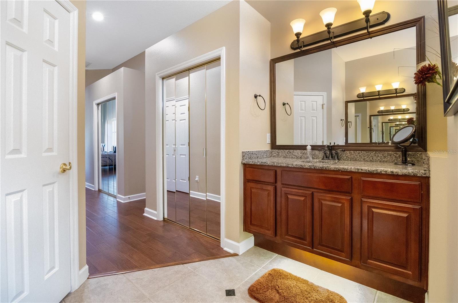 Image 19 of 39 For 1649 Kersley Circle