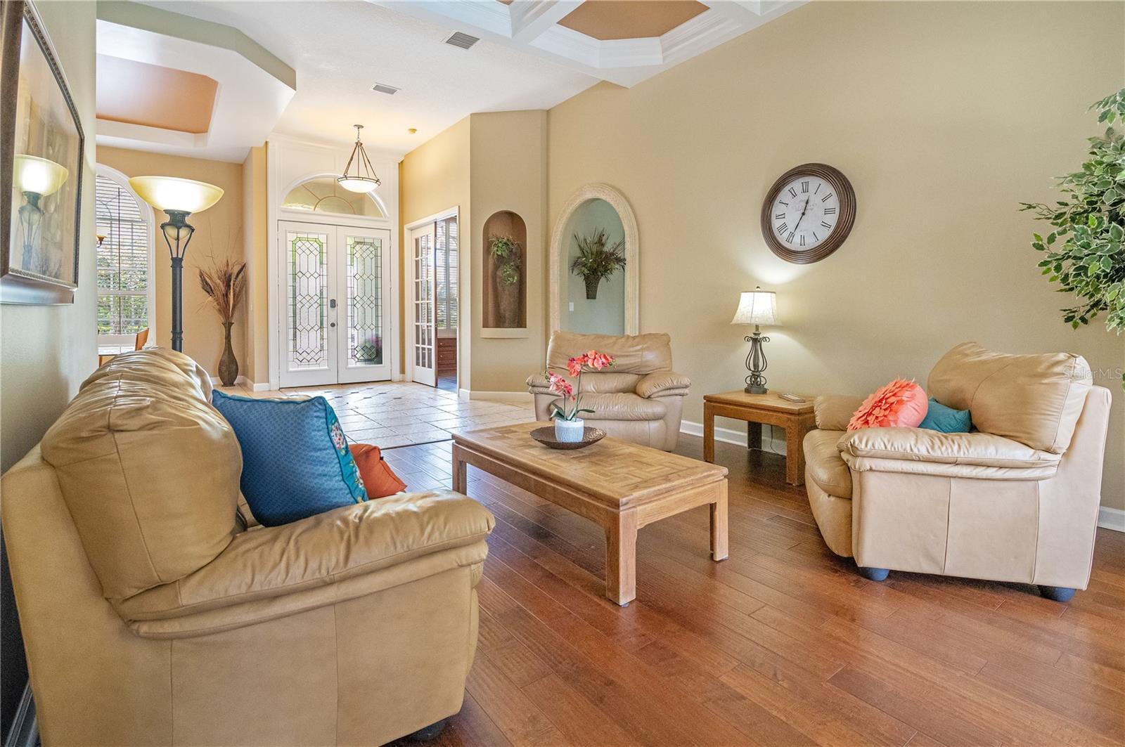 Image 7 of 39 For 1649 Kersley Circle