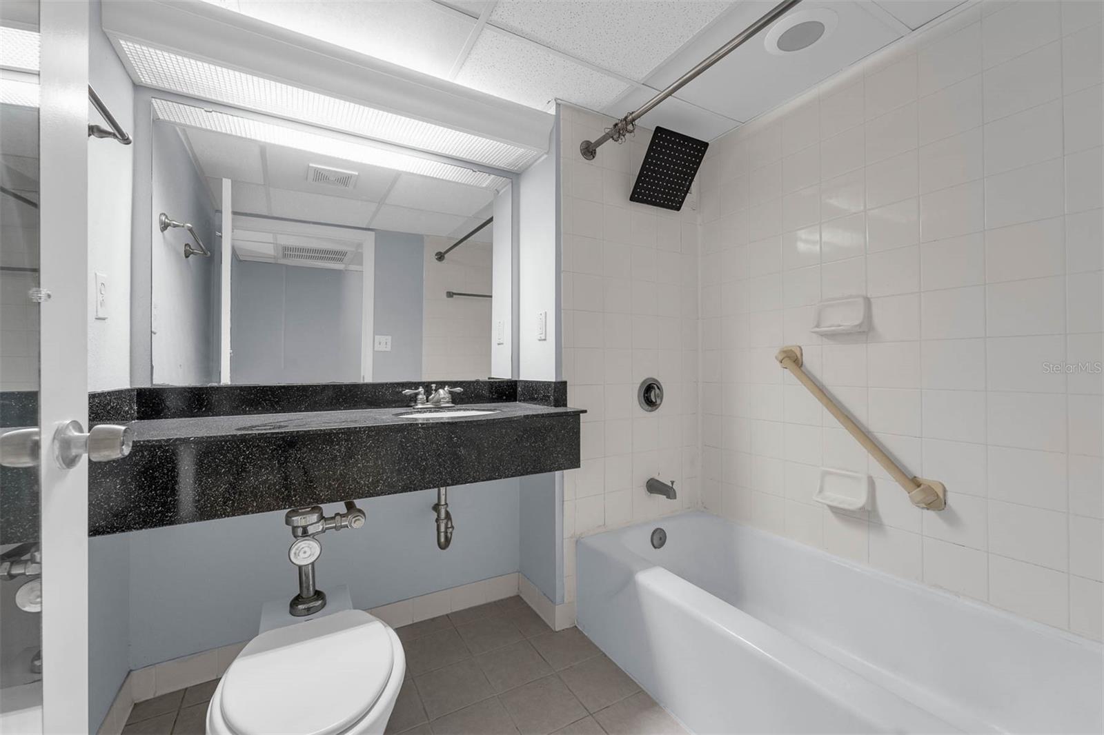 Image 33 of 46 For 151 Washington Street 419