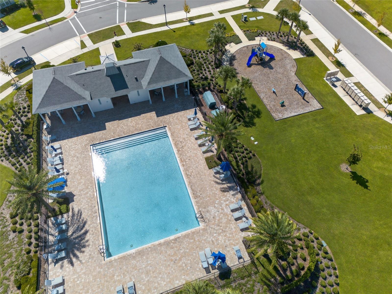 Image 62 of 75 For 2597 Shamrock Street