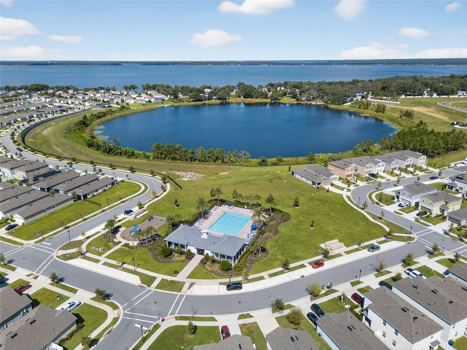 Image 67 of 75 For 2597 Shamrock Street