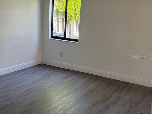 Image 9 of 14 For 1059 Manigan Avenue