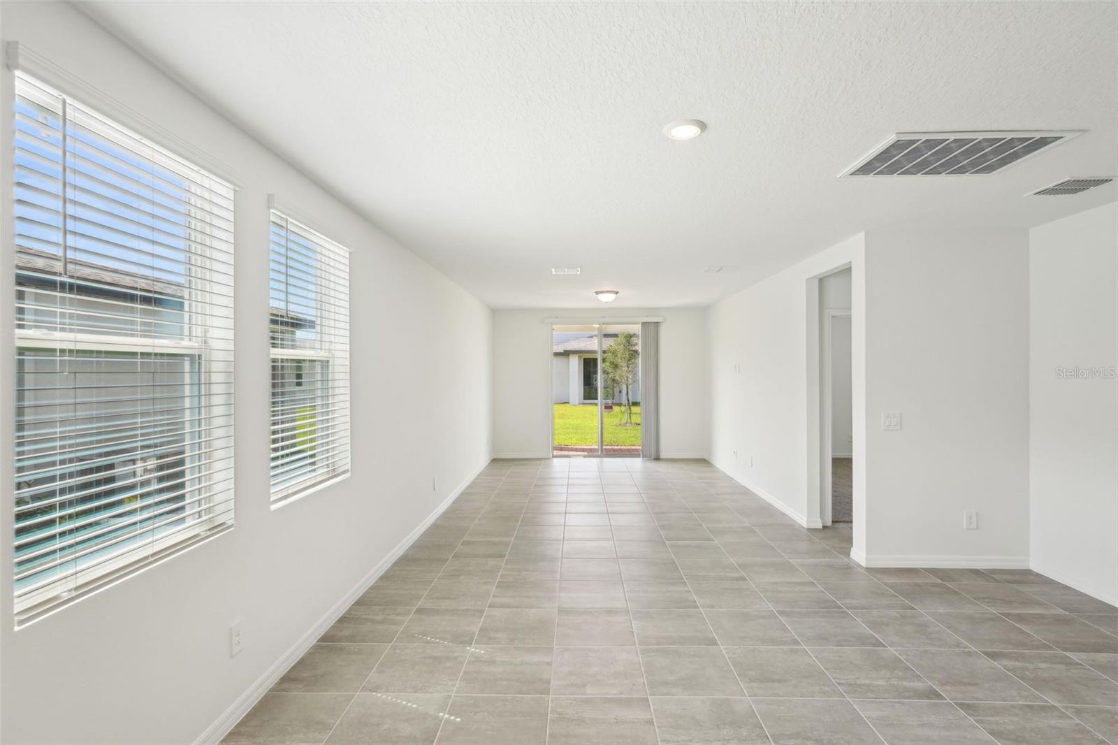 Image 16 of 34 For 4550 Windy Oak Way