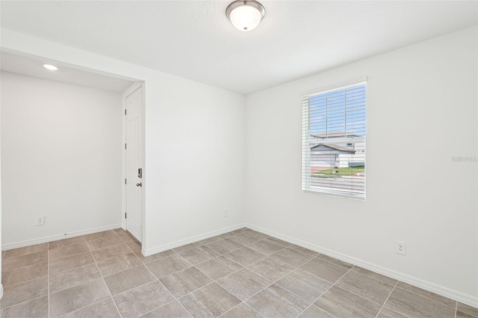 Image 5 of 34 For 4550 Windy Oak Way