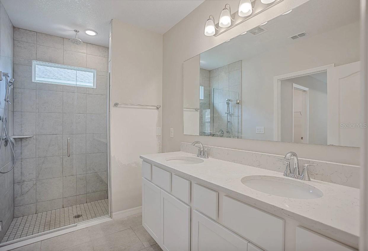 Image 9 of 21 For 25880 Prada Drive