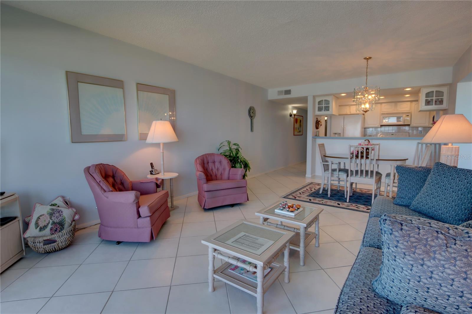 Image 9 of 36 For 5201 Atlantic Avenue 405a