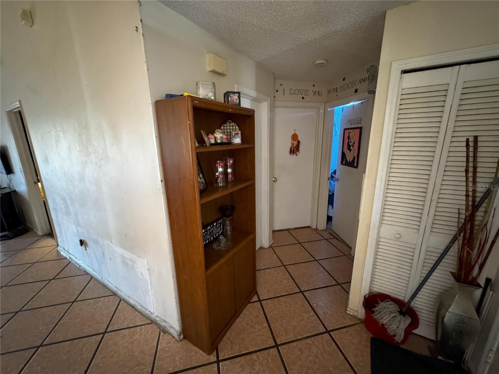 Image 4 of 9 For 46 Silver Park Circle