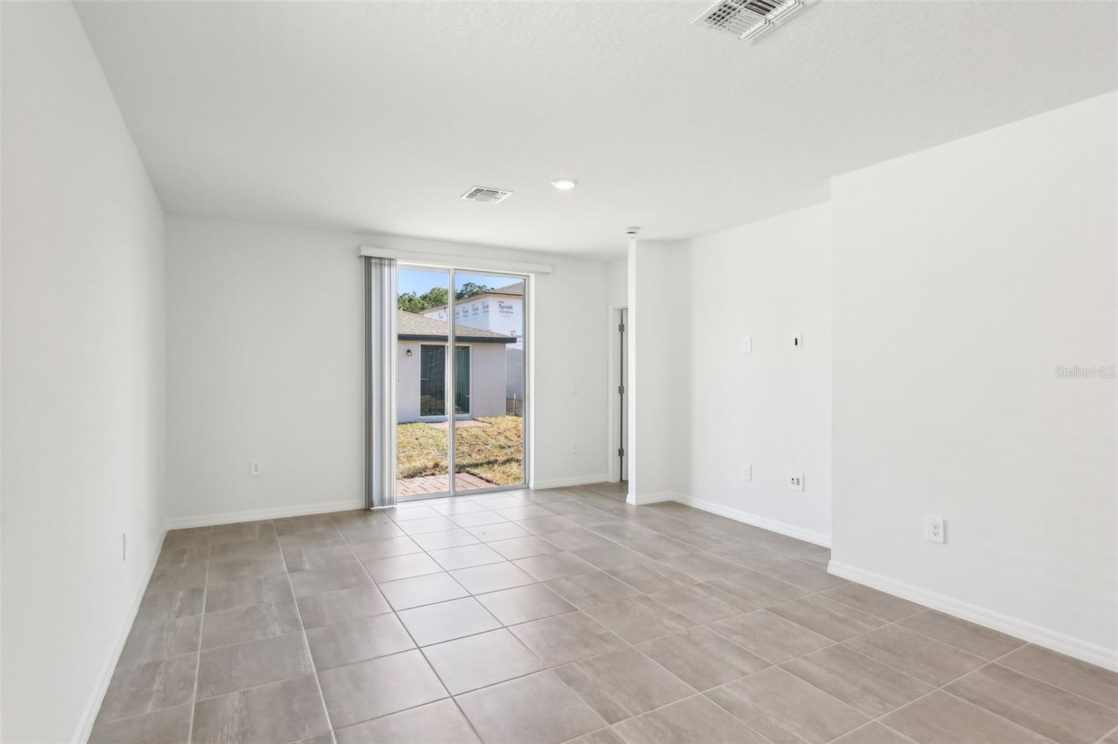 Image 7 of 43 For 3880 Giorgio Drive