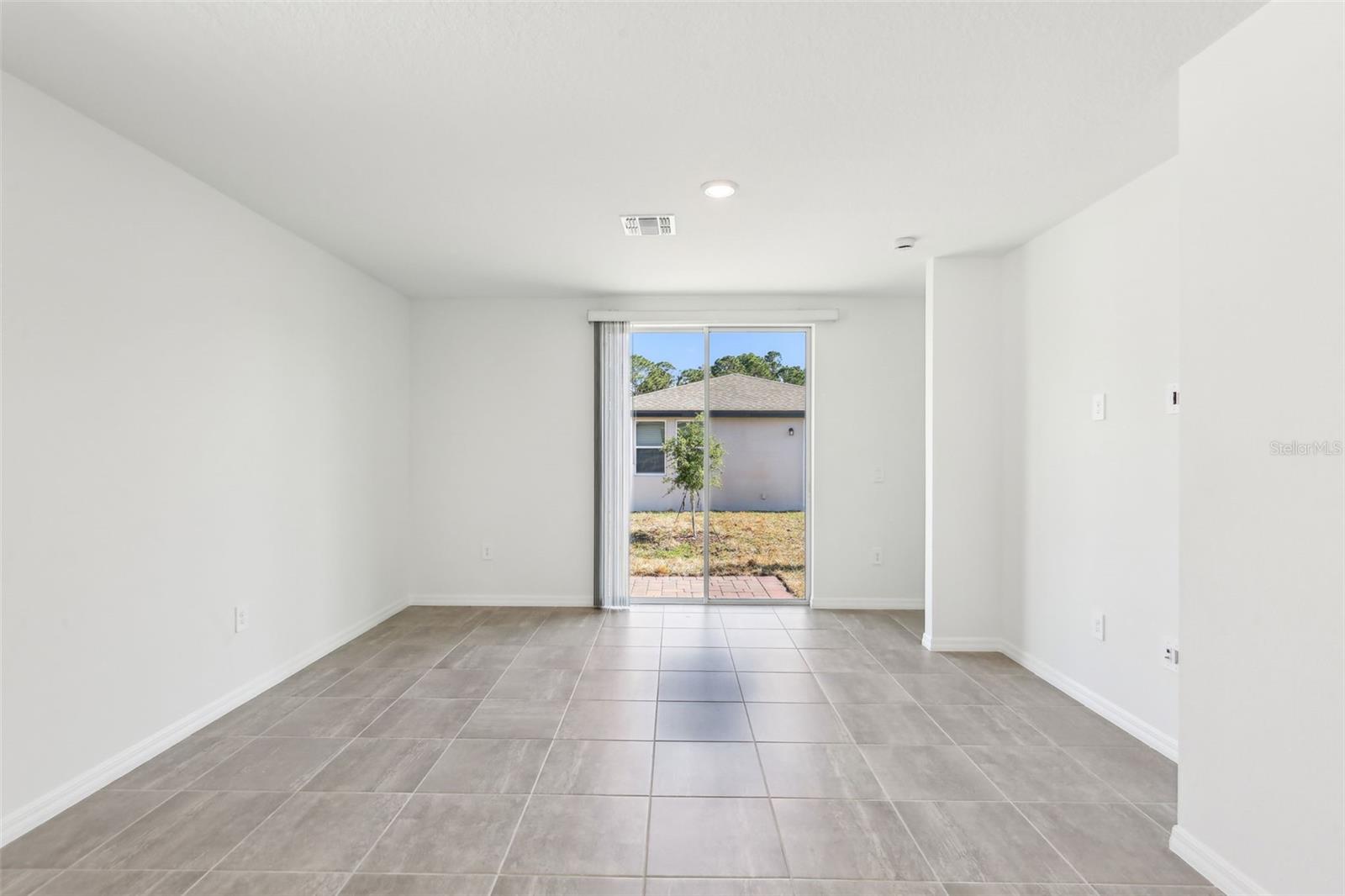 Image 8 of 43 For 3880 Giorgio Drive
