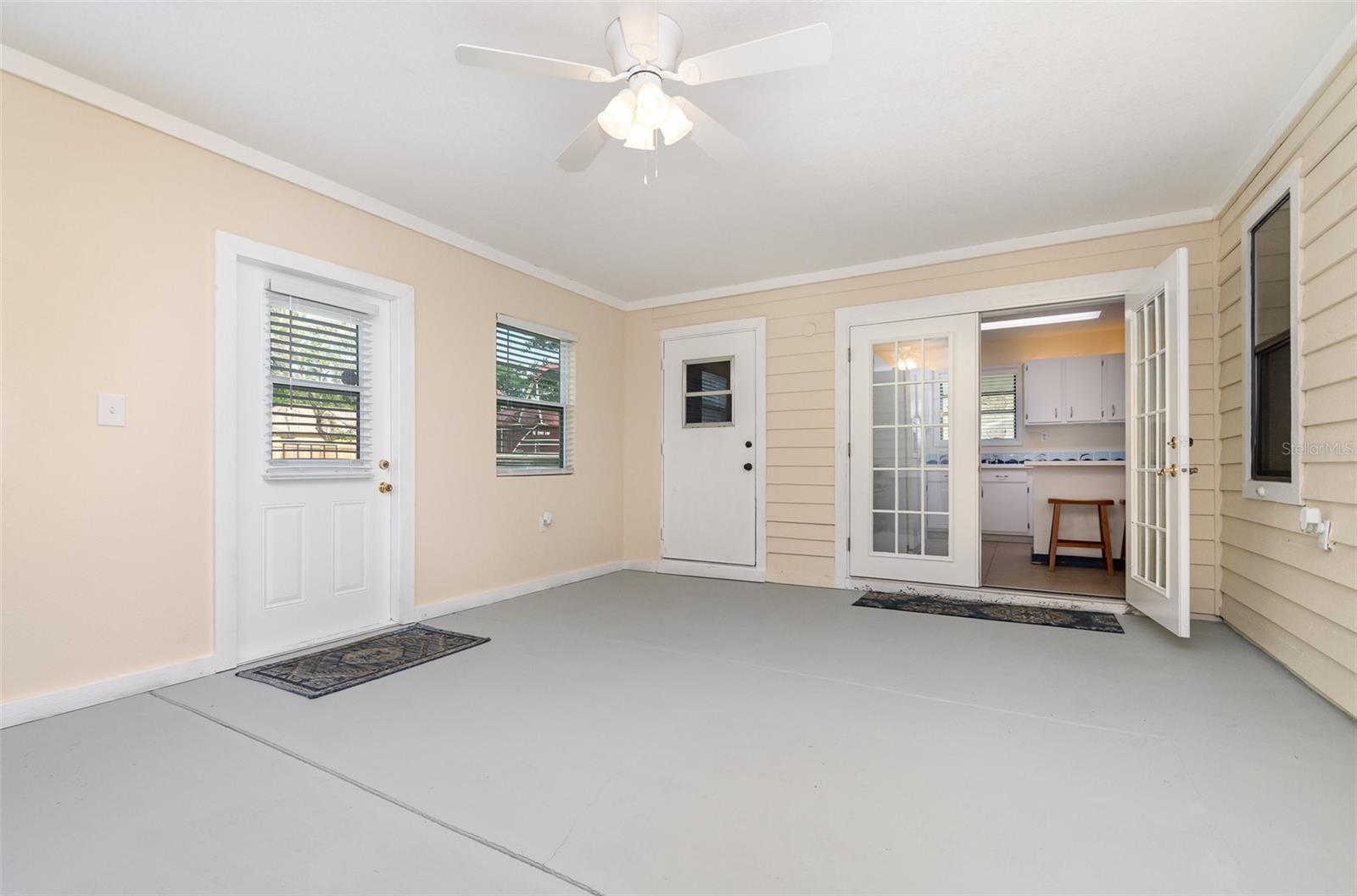 Image 13 of 30 For 6320 56th Terrace