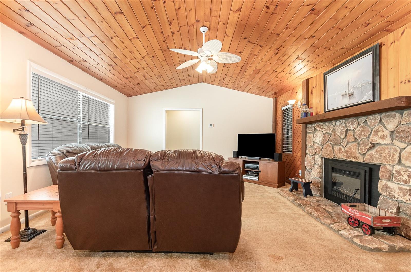 Image 4 of 30 For 6320 56th Terrace