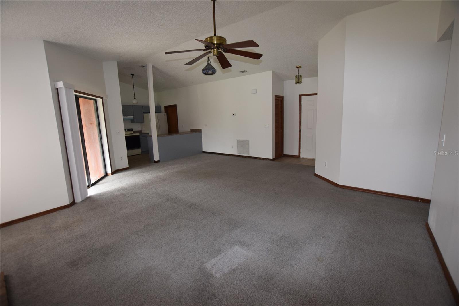 Image 14 of 35 For 2585 Derby Drive